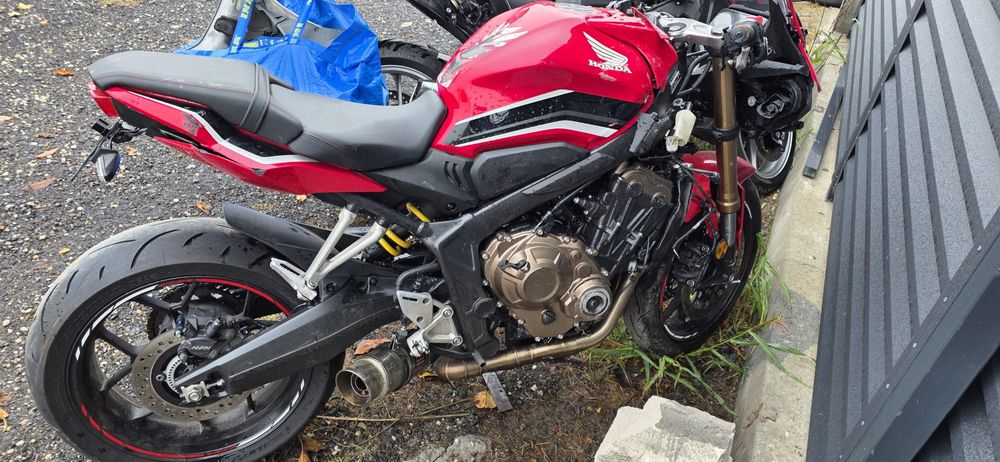 Dezmembrez honda cbr 650 r 2020