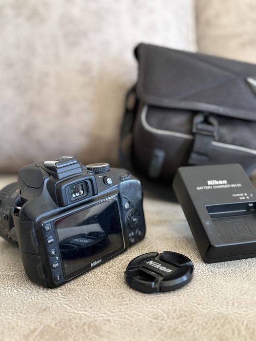 Nikon D1300, обектив 18-55mm + аксесоари