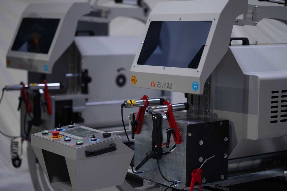 Utilaje automate la 2 cap pentru productie de tamplarie Pvc si Al  BSM