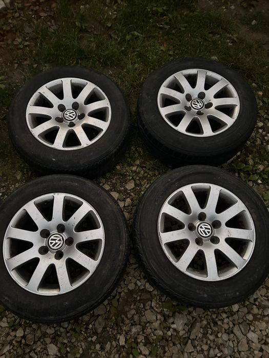 Jante cu cauciucuri 195/65/15 Vw passat b5.5