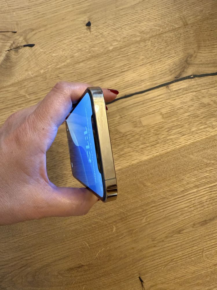 iPhone 12 pro, 128gb , цвят златен