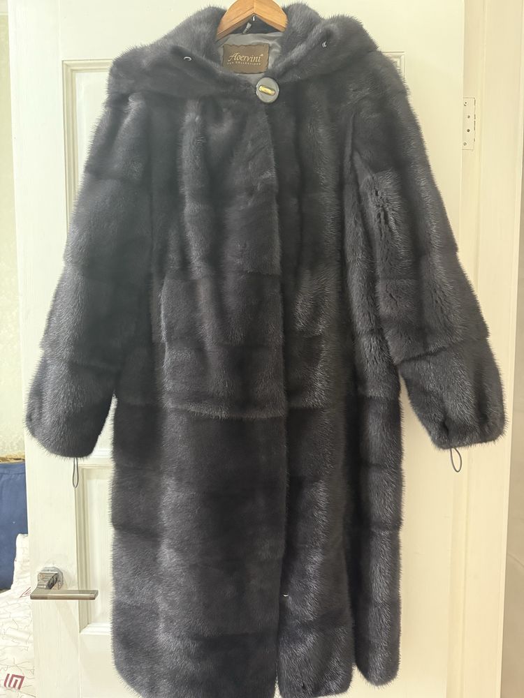 Продам норковую шубу
