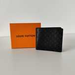 Louis Vuitton Портфейл - черен LV