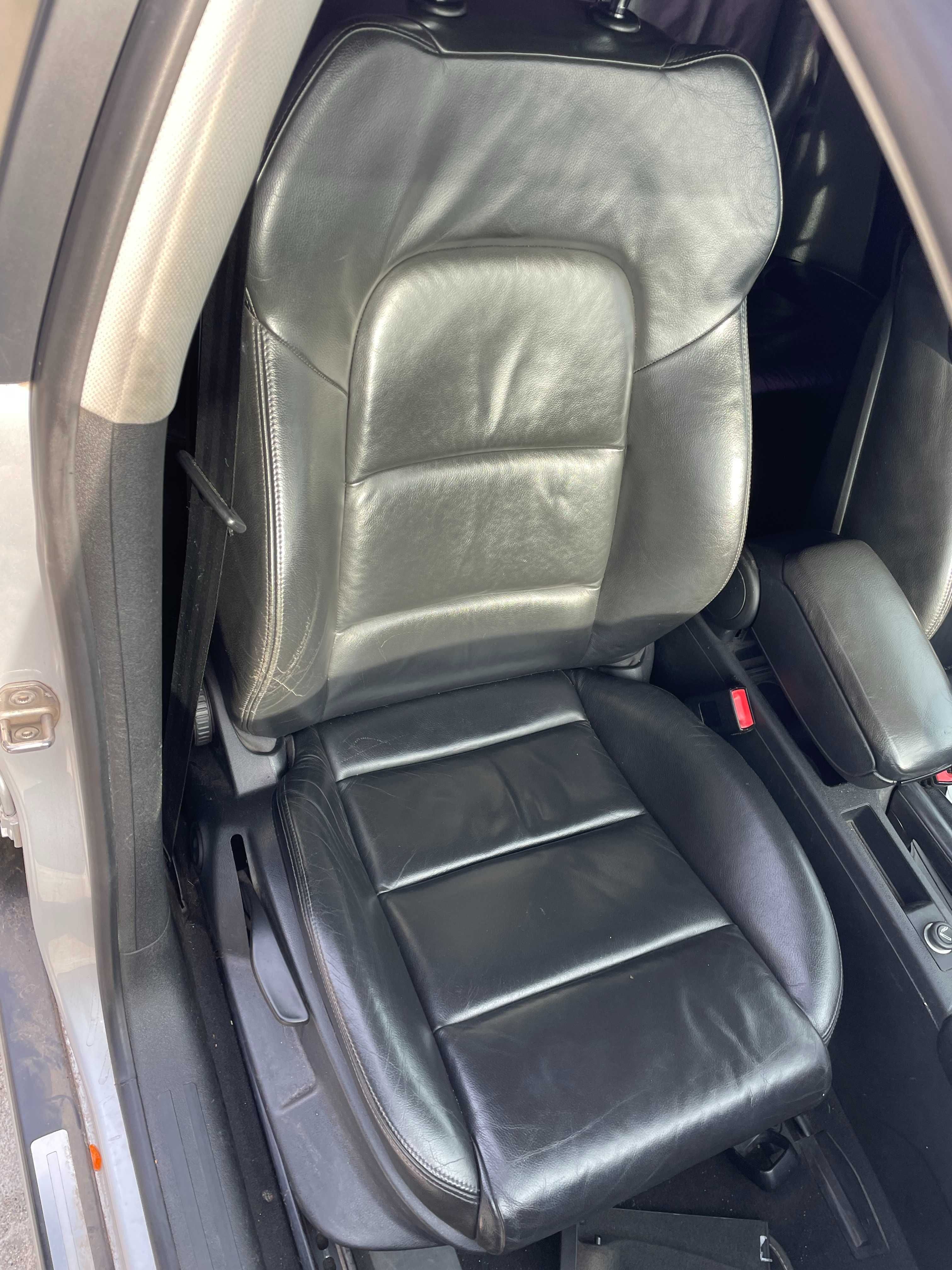 Interior piele pe negru sport  Audi A3 8P de Europa