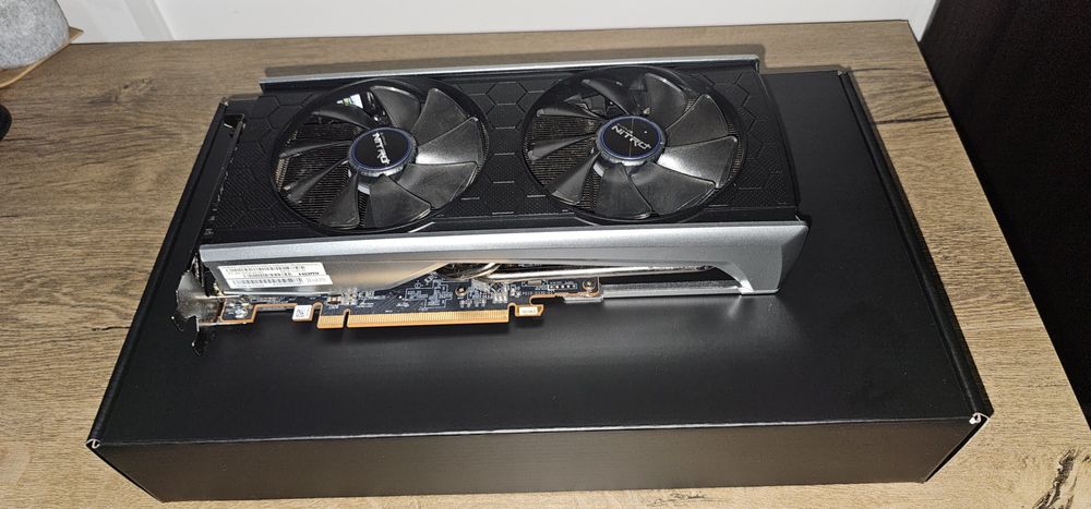 Placa video Sapphire Nitro+ Radeon RX 5500 XT 8GB GDDR6