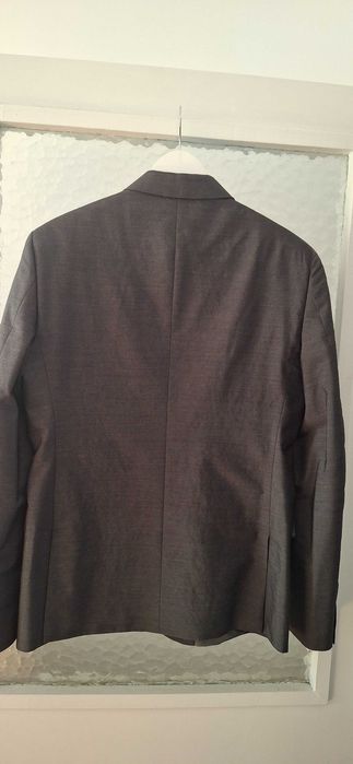Мъжко сако Burberry,90% вълна ,10% коприна в перфекто състоание .