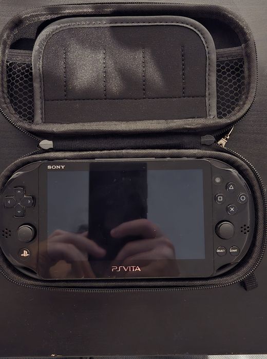 Consola Ps Vita Slim modata