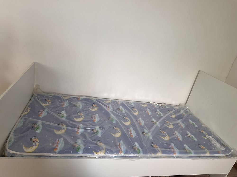 Продам кровать