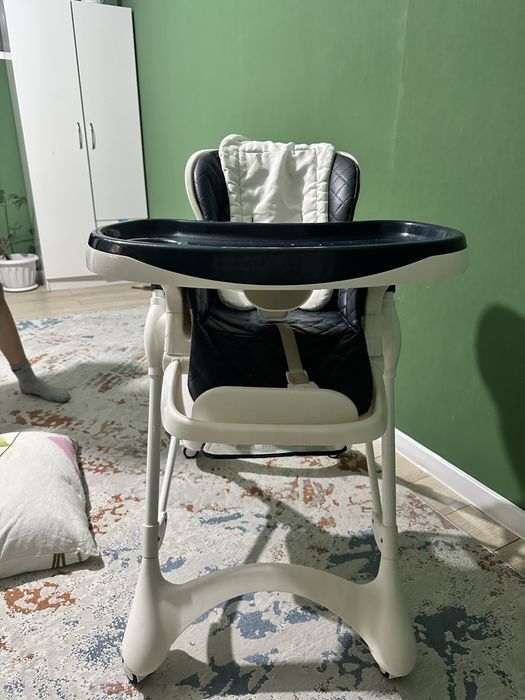 Стол для кормления