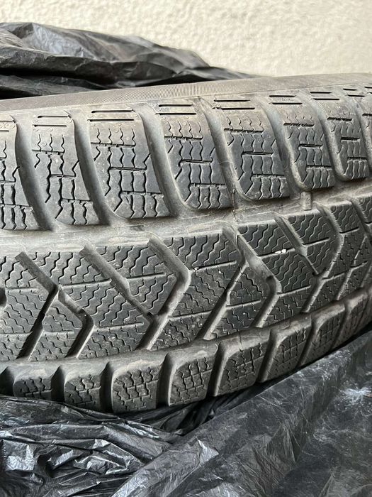 Зимни гуми Pireli 215/65/16