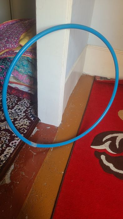 Обруч срочно сотилади спортивный Оддиймас