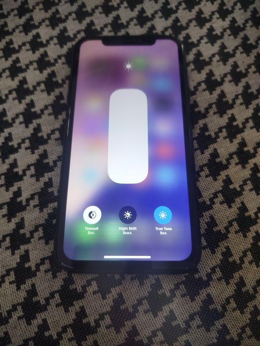Продам iPhone Xr. 128Gb