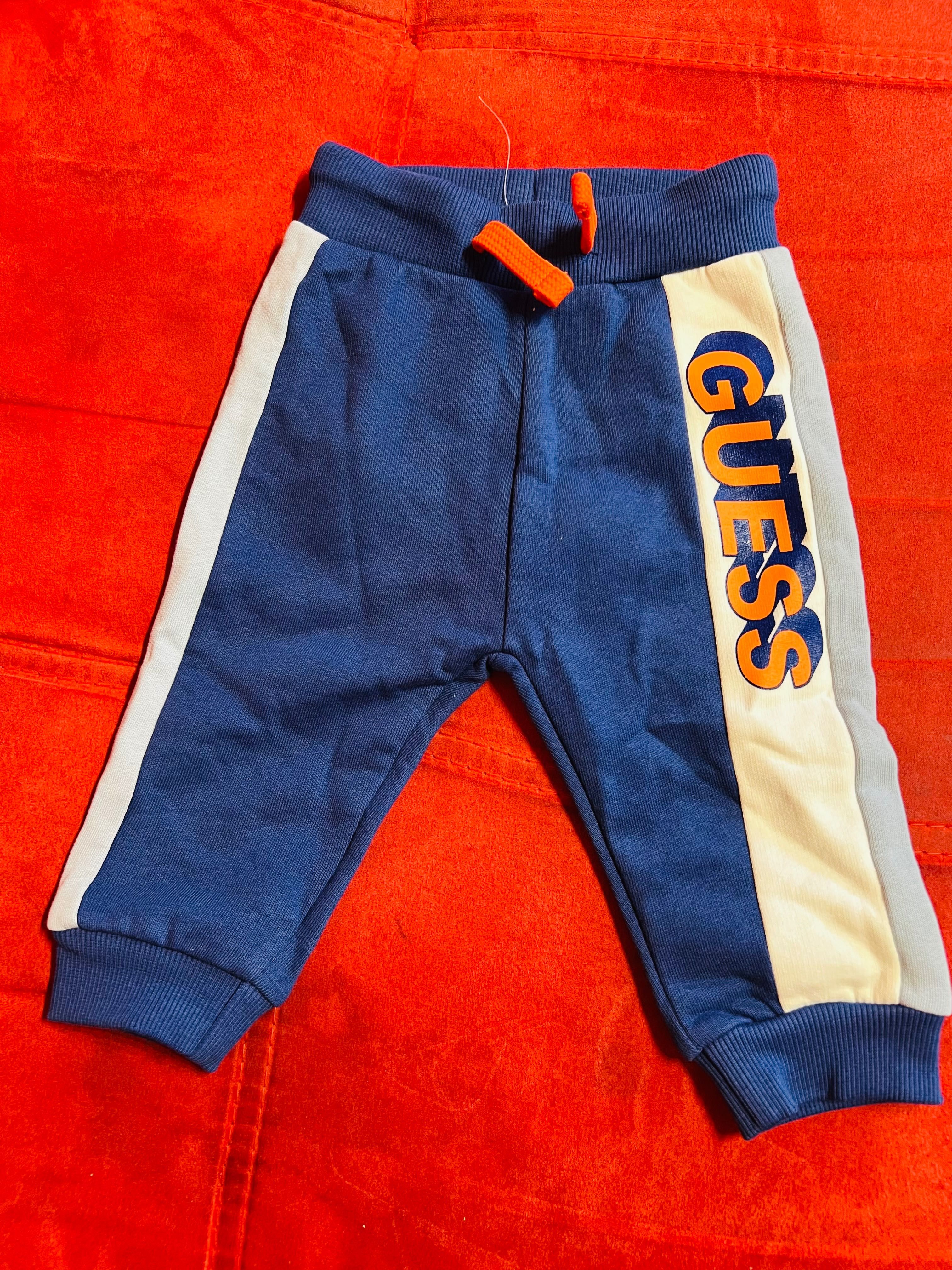 Guess- спортно долнище бебе 3-6 месеца
