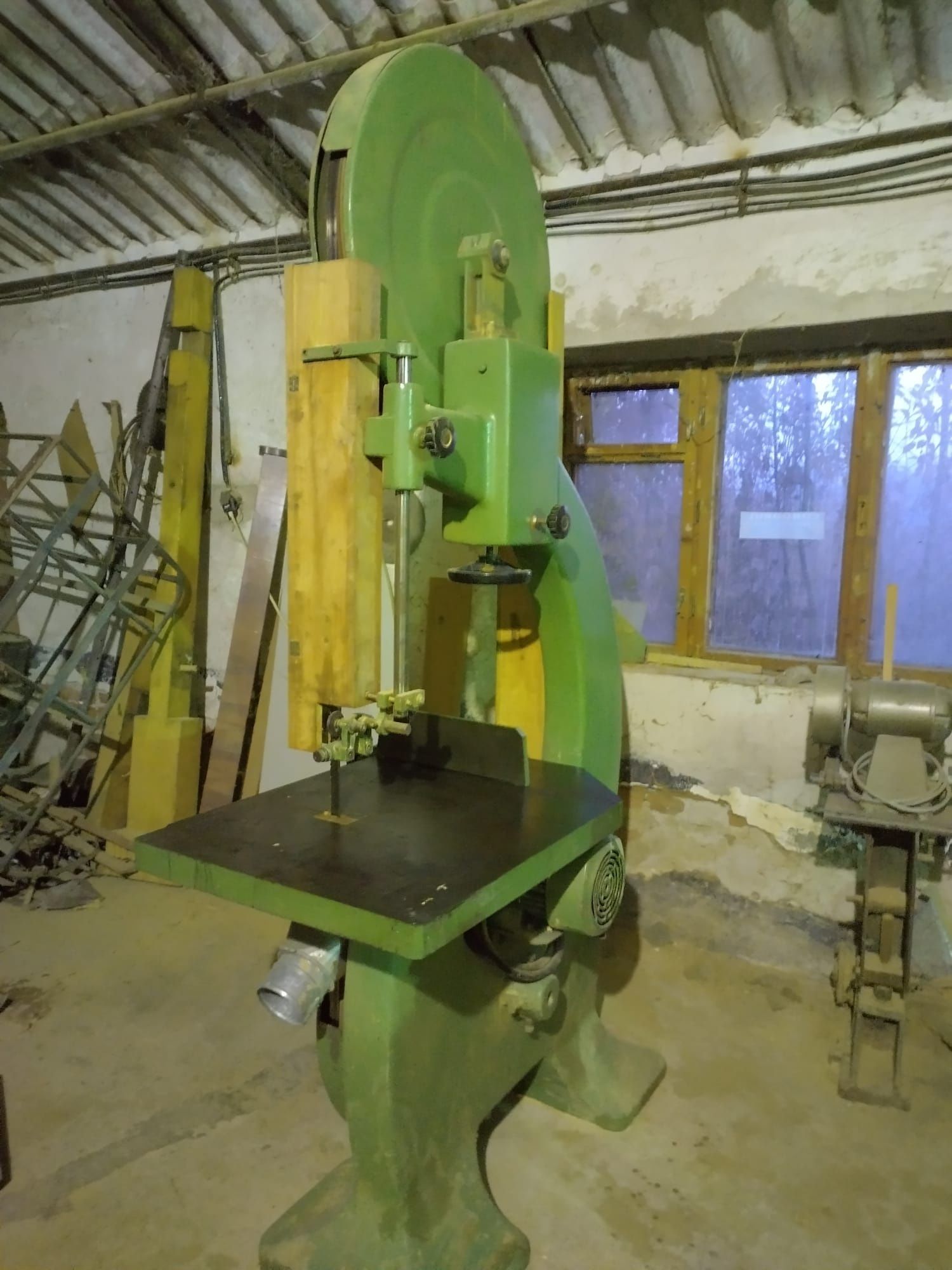 Mașini prelucrare lemn - linie completa de productie