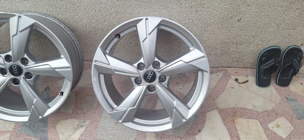 ОРИГИНАЛНИ Джанти 5х112 за -AUDI/VAG- 8Jx18H2, ET39