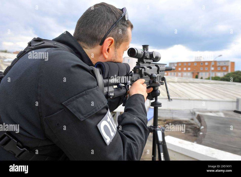 Pusca Cu Luneta AIRSOFT PUTERNICA!! - AWP - NOUA - 220m/s - SniperARC