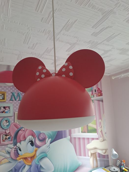 Полюлей на Disney