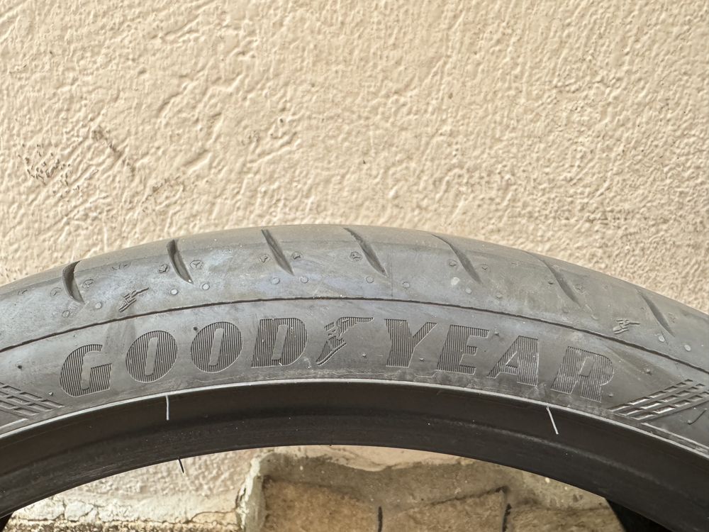 Автомобилни гуми 245 35 20 Goodyear