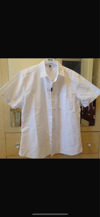 Рубашка новая  школьная, мужская