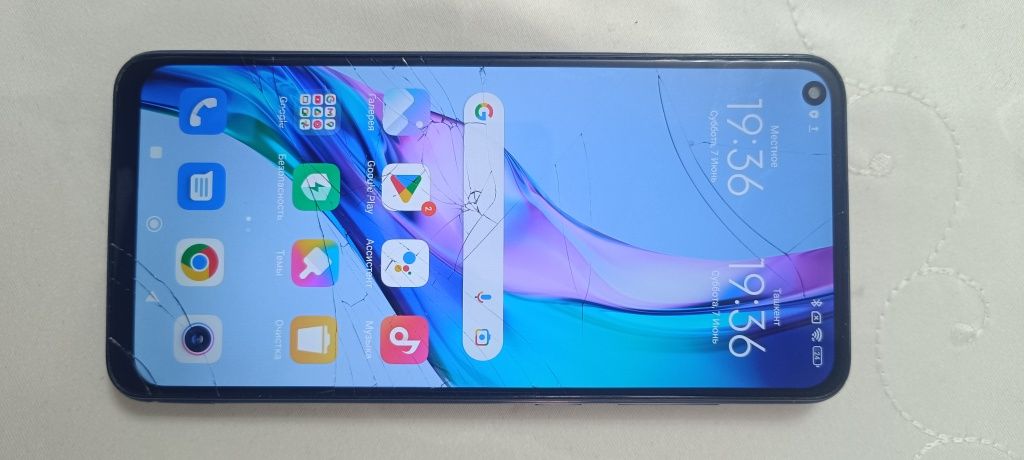 Продам телефон Redmi note 9