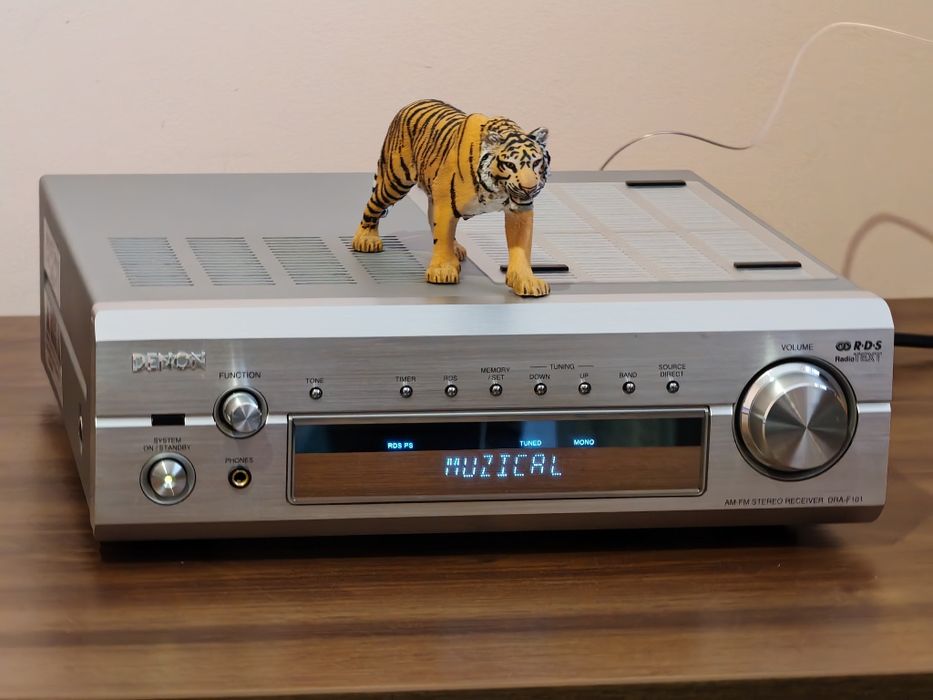 Denon DRA-F101. O piesă aparte, de top. Sunet de vis. Ca nou. Preț fix