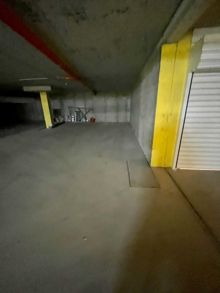 Продава се Четиристаен апартамент в София, Лозенец - 171 кв.м за 2158 €/кв.м - Снимка #11
