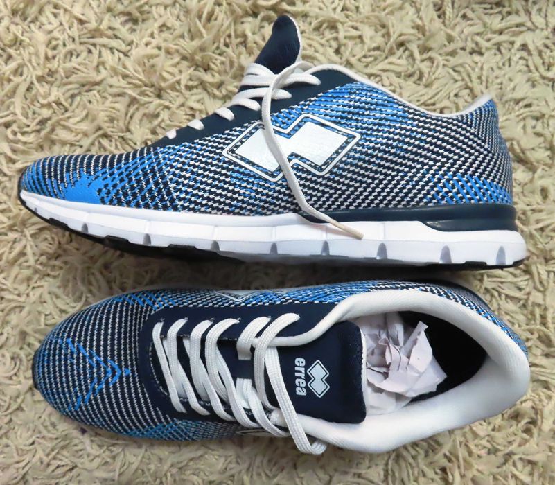 adidaşi Errea Light Rocket nr. 44, noi, în cutia originală
