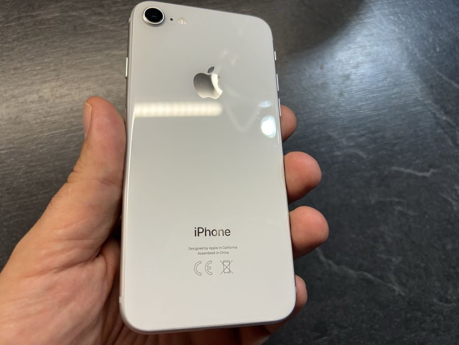 Iphone 8, 256gb, arata excelent