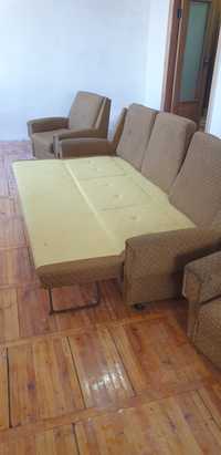 Срочно продается чешский раскладной диван с 2 креслами