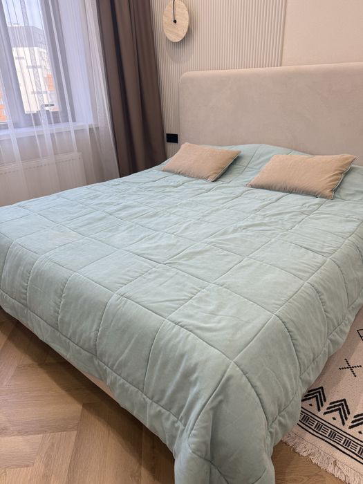 Продам двухспальное покрывало