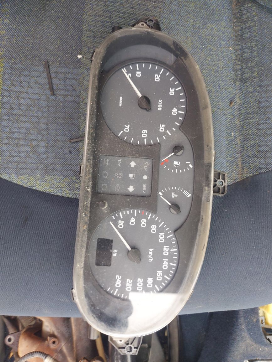 Километраж за Renault  Scenik 1.6 i 2002  г