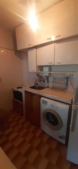 Дава се под наем Тристаен апартамент в Бургас, Лазур - 93 кв.м за 357 € - Снимка #2