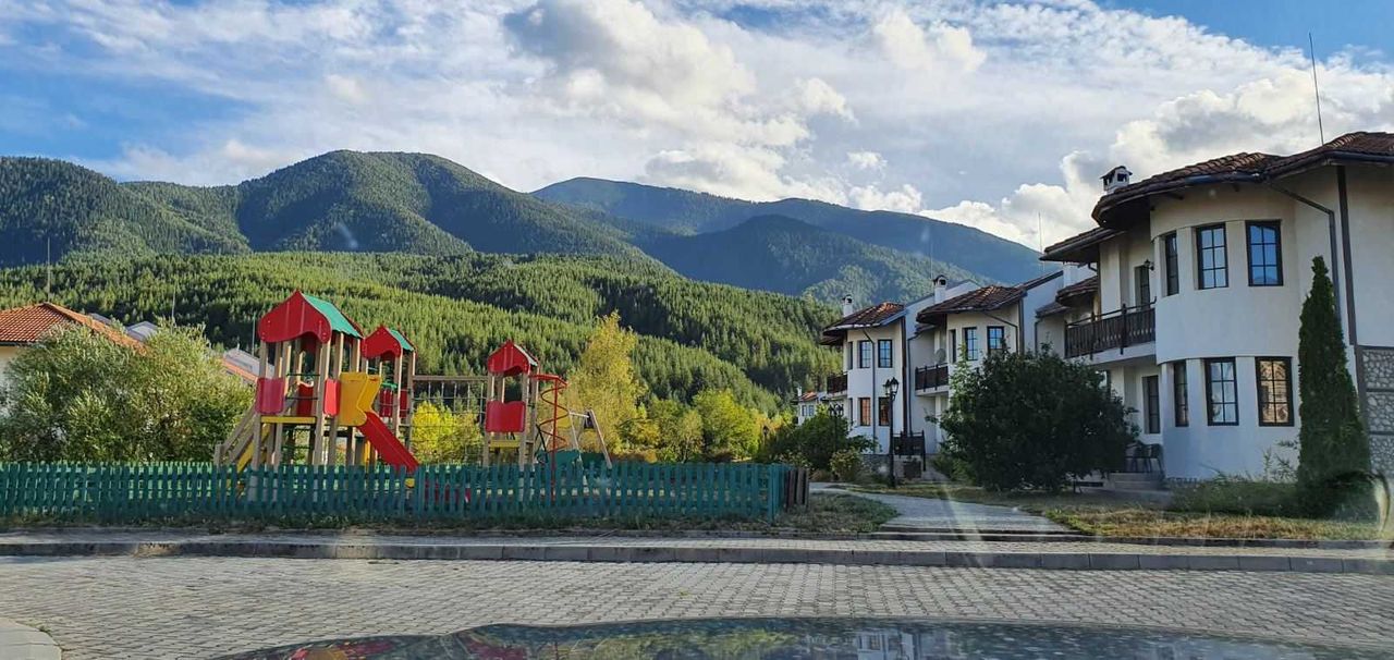 Дава се под наем Тристаен апартамент в Банско - 132 кв.м за 900 € - Снимка #14