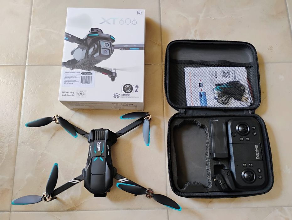 Drona cu cameră XT606