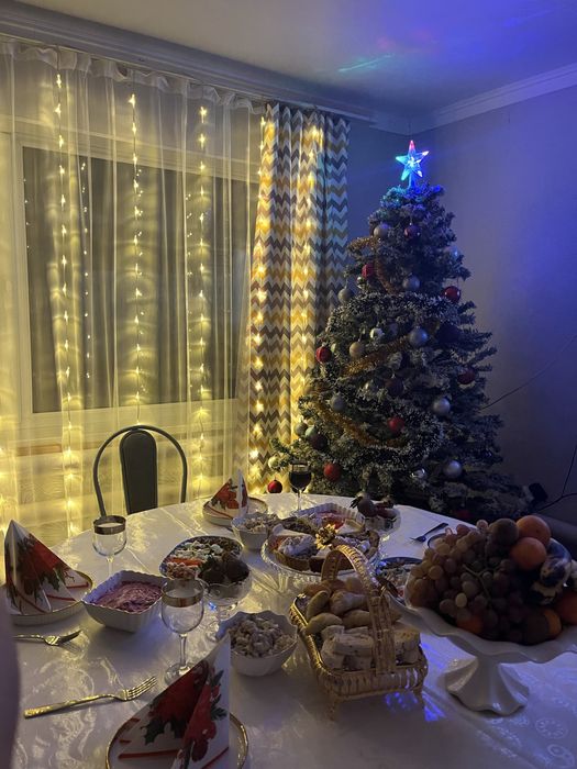 Продам пышную  елку