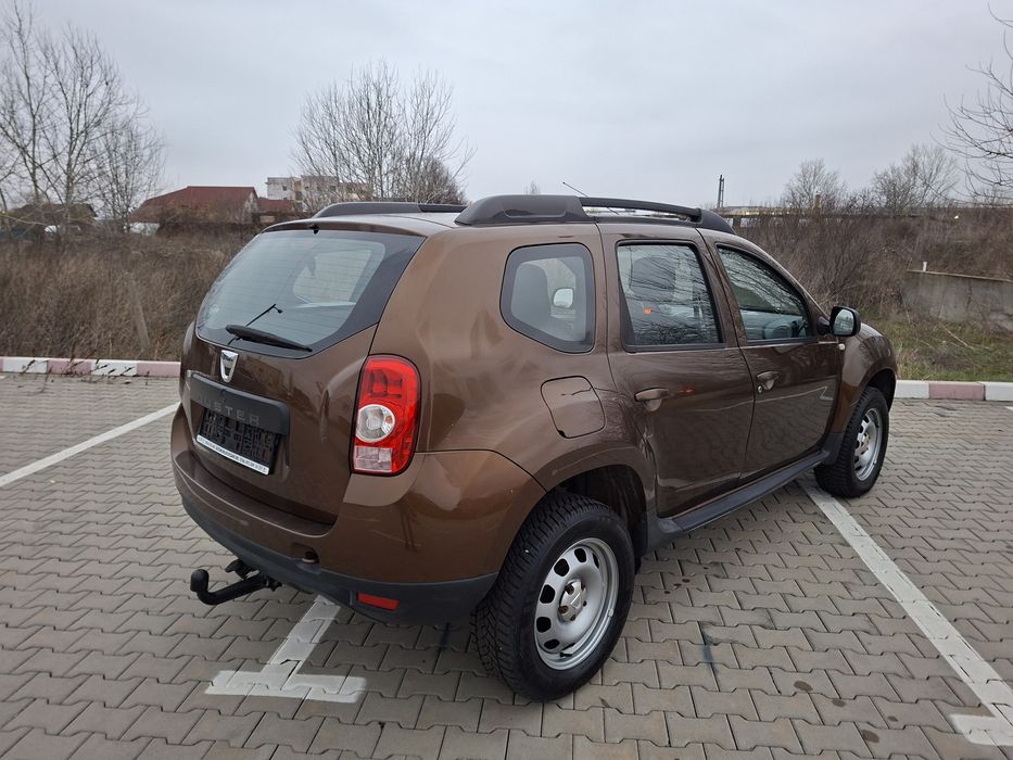 Dacia Duster 1.6i Laureate A.C. 4X2