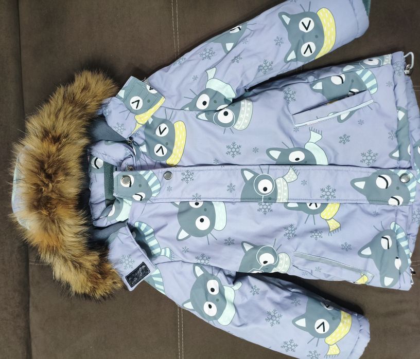 Продам зимнюю  куртку детскую