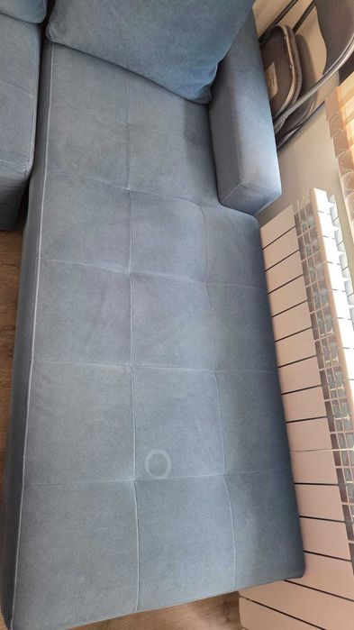 Син диван, ползван 2 години, много добро състояние