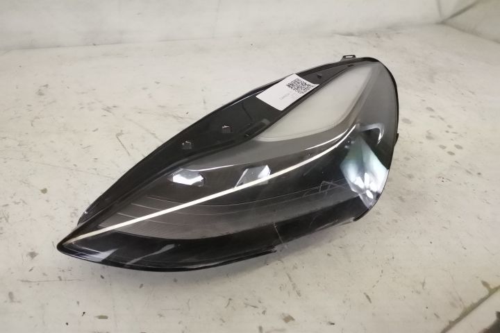 Ляв фар Оригинален Led Авариран Тесла / Tesla Model 3 [Оригинален LED