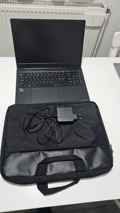 Laptop CEPTER Amd Ryzen 7 5700U 16gb rami