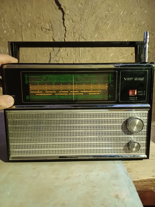 Радиоприёмники VEF 202 VEF 232