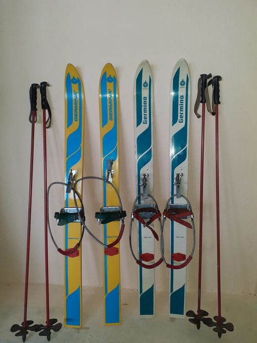 Germina ретро ски с щеки