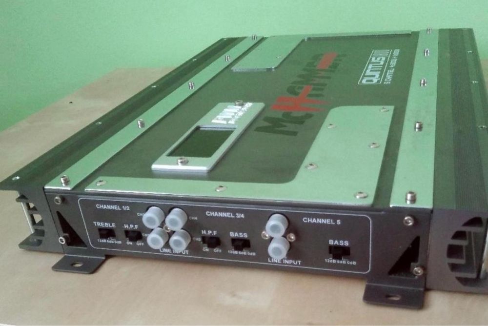 Amplifcator auto ,MC HAMMER Quintus 1800,5 canale,4x300W+1x600W