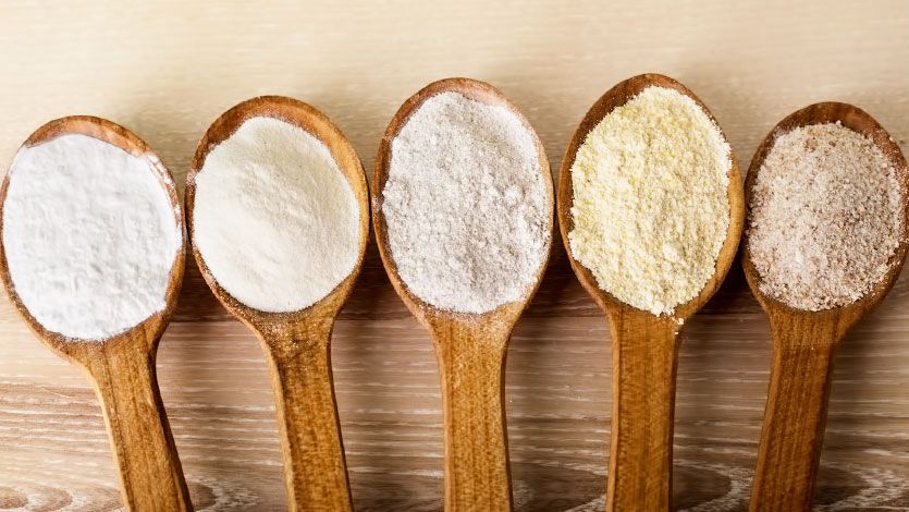 Мука цельнозерновая: рисовая,  кукурузная, овсяная, ржаная, пшеничная.