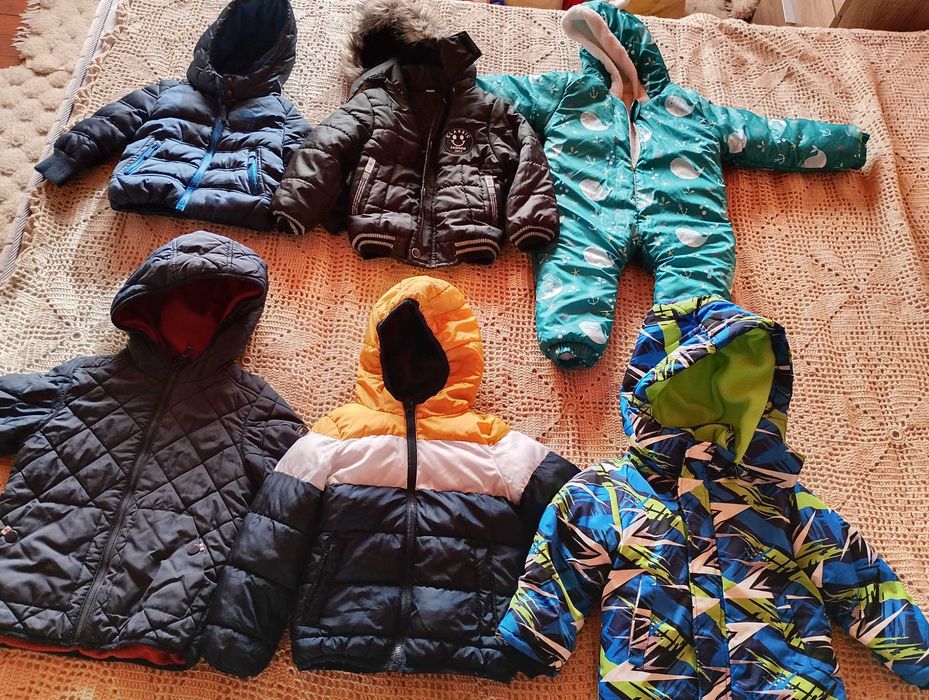 Продавам якета и космонавти за момче