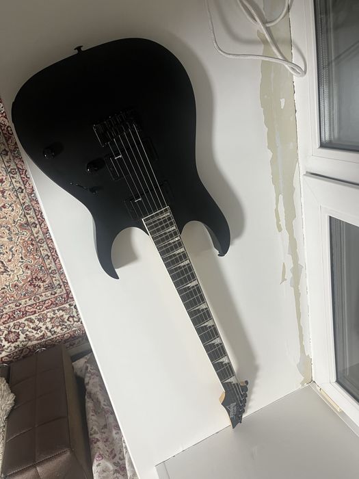 электрогитара Ibanez + усилитель