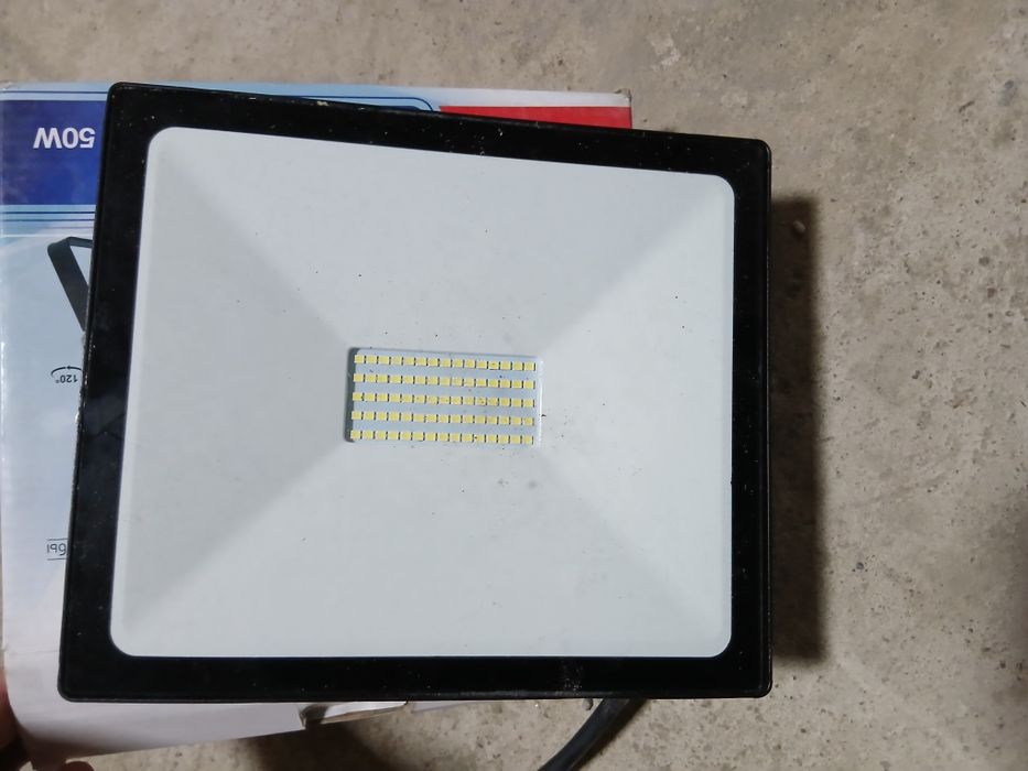 Светодиодный LED прожектор 50W