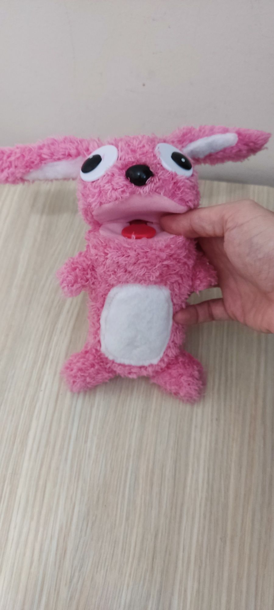 Играчки , кученца с легло и животинка на батерии