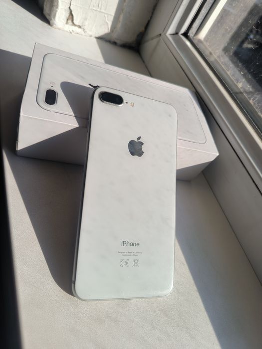 iPhone 8 plus телефон