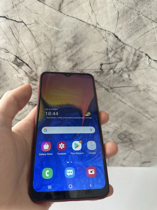 В продаже Samsung A10 32Gb